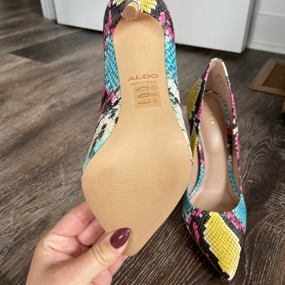 Aldo pumps - NEVER worn - Picture 2 of 2